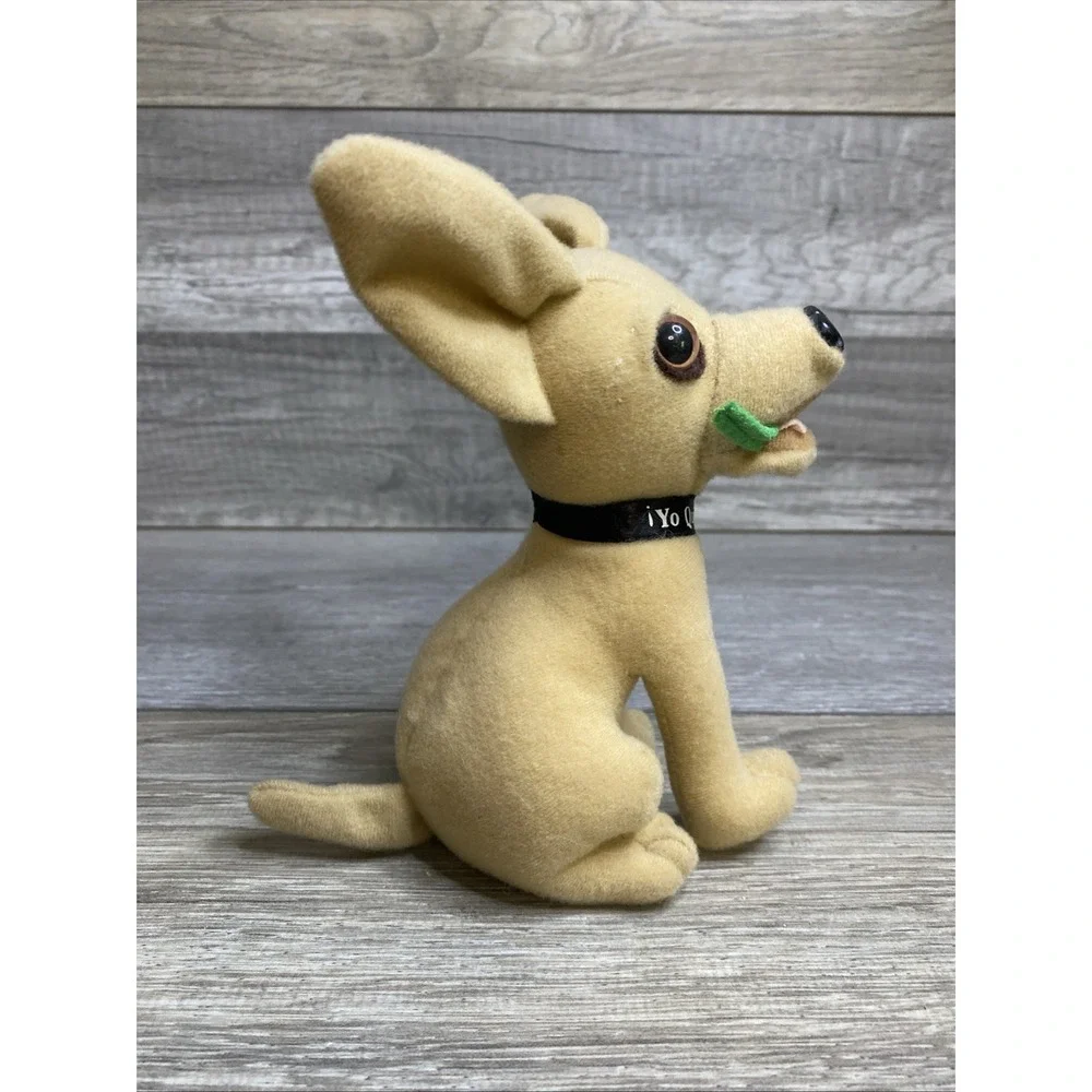 Yo Quiero Taco Bell Chihuahua Dog with Rose Plush Toy Vintage